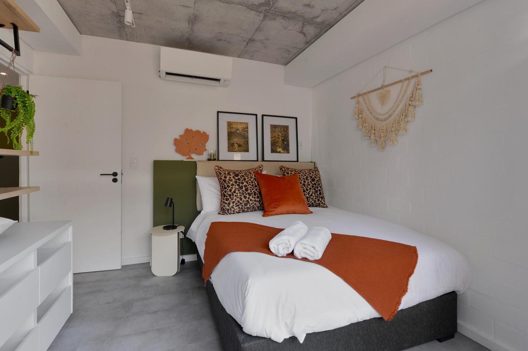 Six On N - Fluent Serviced Apartments Cape Town Room photo