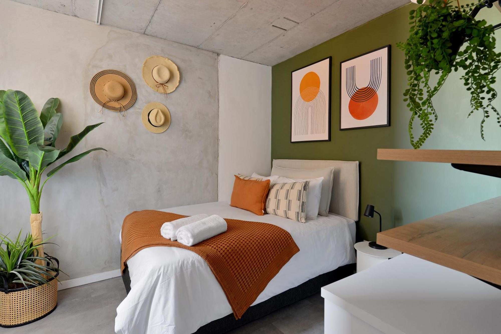 Six On N - Fluent Serviced Apartments Cape Town Room photo